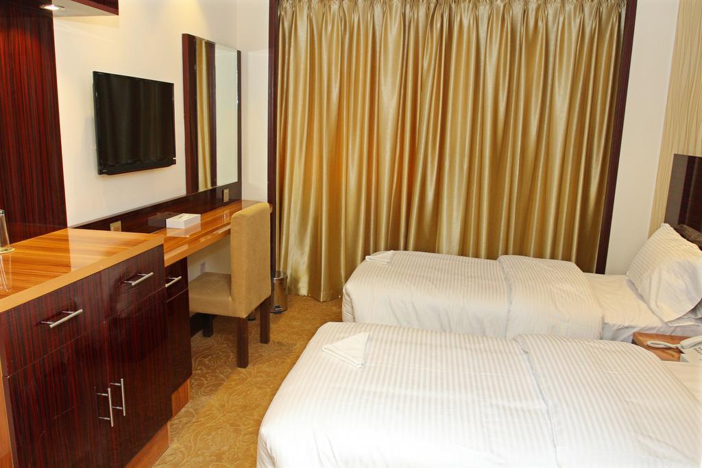 Fal Hotel L.L.C Dubai Zimmer foto