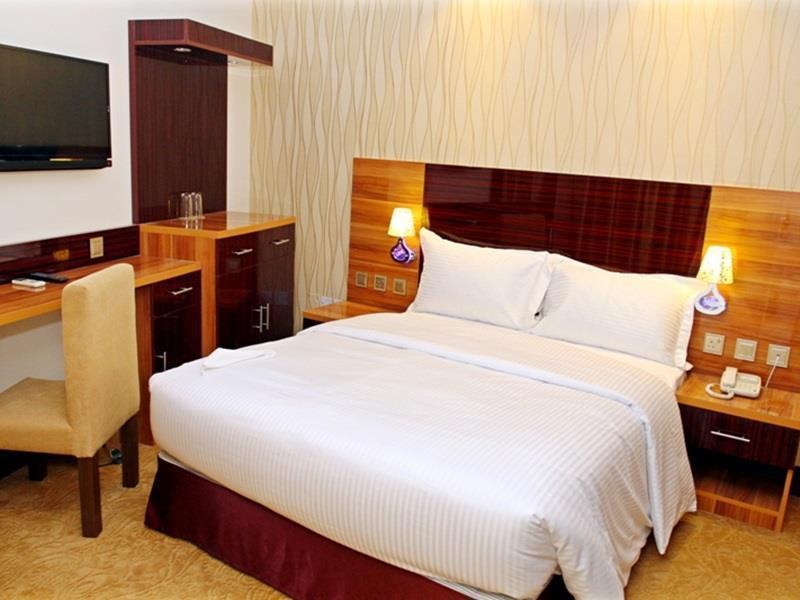 Fal Hotel L.L.C Dubai Exterior foto
